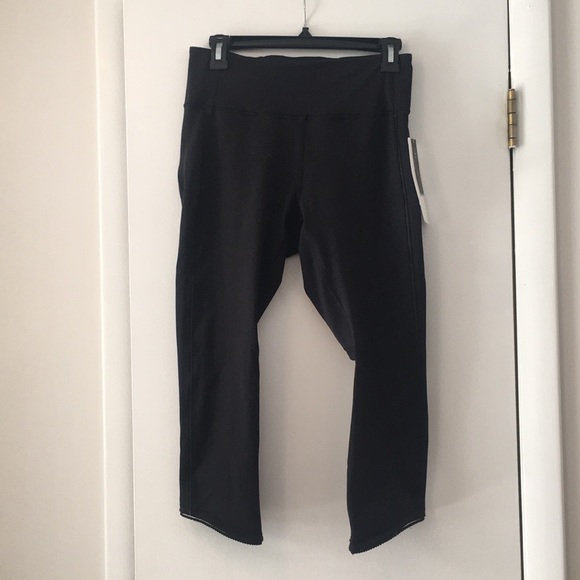 lululemon athletica Pants - Lululemon crop pants.